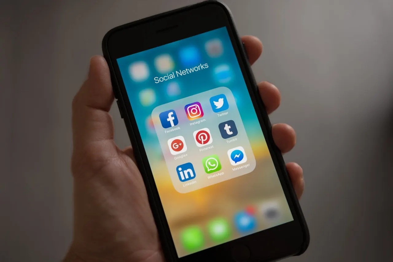 What Is MDM (Mobile Device Management)?