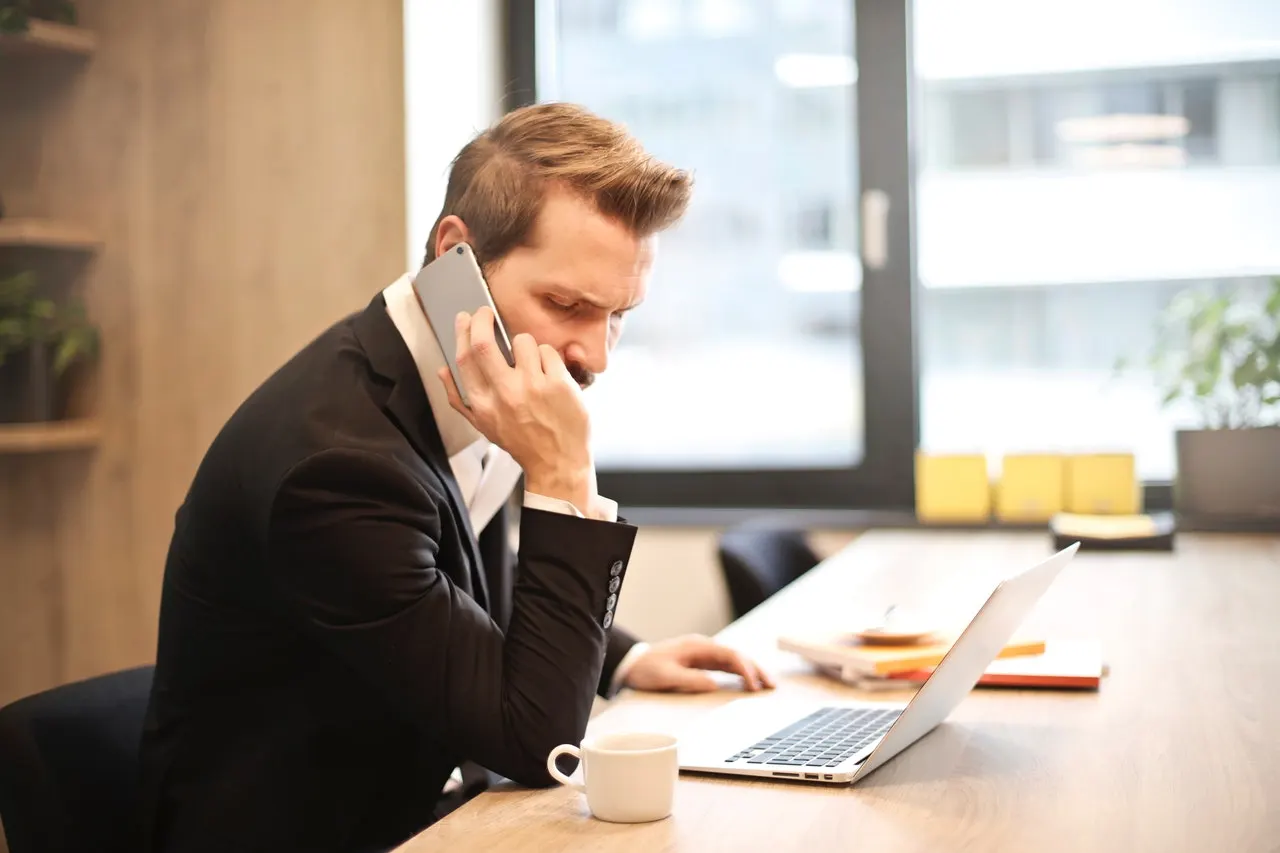 Phone System Buying Guide | palmiq